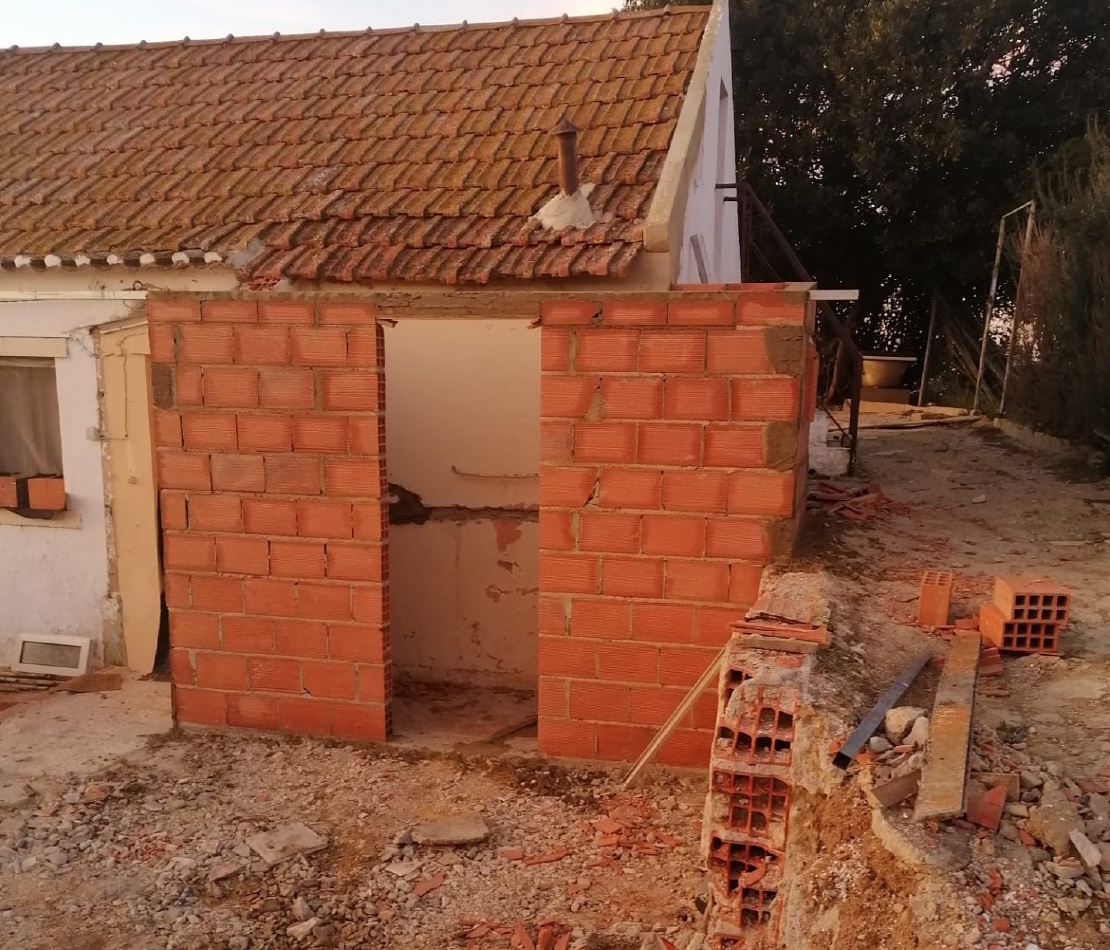 The contractor started